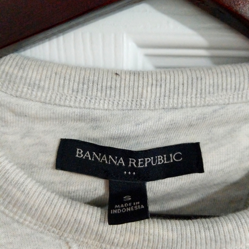 Banana Republic heathered sweatshirt
